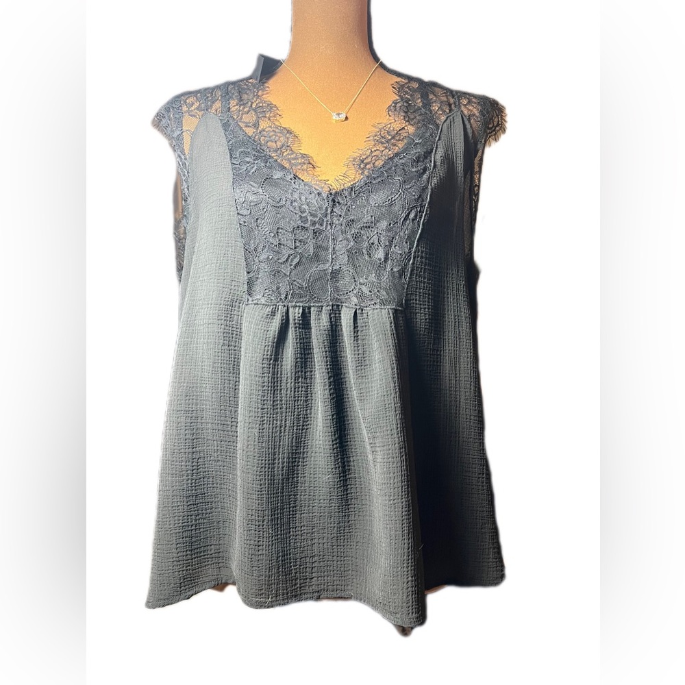 Emmer and Oat BNWT black lace detailed top